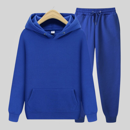 Conjunto Free Way para hombre - buzo azul con capucha y pantalón, ideal para comodidad diaria y estilo casual.