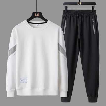 Conjunto Trucker para Hombre en blanco y negro, estilo urbano minimalista, buzo sin capucha y pantalón jogger con cintura elástica.