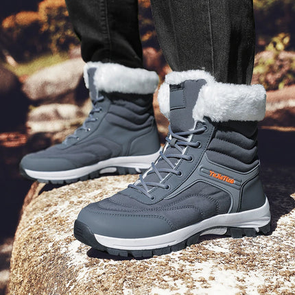 Men's warm hiking boots with fur lining, perfect for outdoor adventures in cold weather.