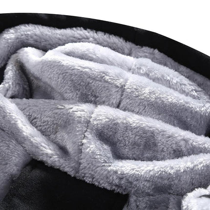 Interior de lana fleece del conjunto polar Arctic Flex, diseñado para abrigar y ofrecer elegancia en climas fríos.