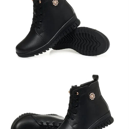 Botas de cuero ComfortFlex para mujer con suela antideslizante y diseño urbano, ideales para estilo y confort diarios.