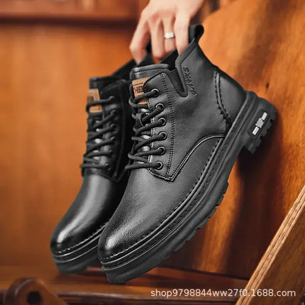 Botas de hombre Royal Ride Cuero Premium, diseño retro británico, elegancia y comodidad en cuero genuino, vista lateral.