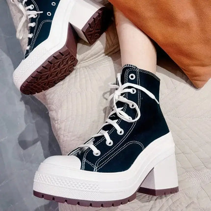 Bota Street Style Mujer de lona resistente con plataforma alta y cordones, ideal para combinar con jeans y joggers. Botas de mujer.