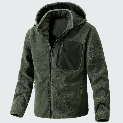 Campera Expedition para hombre en lana verde con capucha ajustable y tres bolsillos con cierre, ideal para actividades al aire libre.