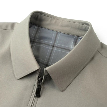 Campera Markus Blanc para hombre, ligera, resistente a arrugas, ideal para estilo activo y profesional.