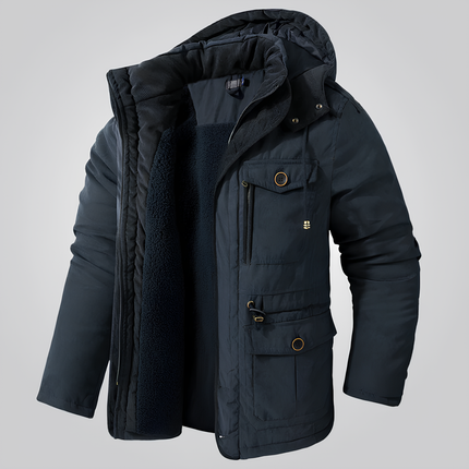 Campera Outwear para Hombre con diseño moderno y térmica hasta 0 °C, ideal para comodidad y estilo. Incluye interior afelpado y material respirable.