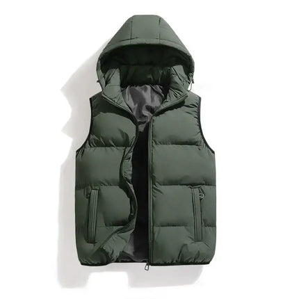 Chaleco ThermoShield verde sin mangas con capucha desmontable, ideal para otoño e invierno. Moda y confort para hombre.