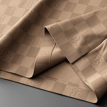 Tela de punto liviano de la Chomba Griglia Roma con diseño jacquard a cuadros, ideal para un estilo moderno y sofisticado en chombas hombre.