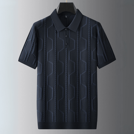 Chomba Saint Jacques para hombre en tejido chevrón, estilo juguetón y refinado, ideal para reuniones o eventos casuales.