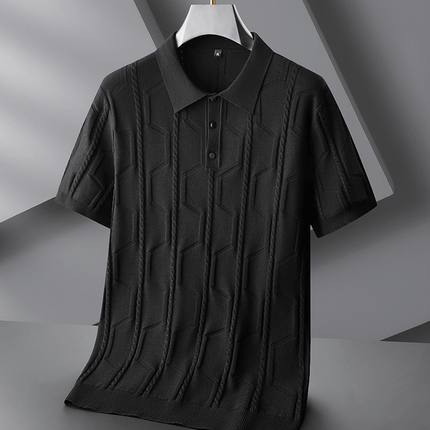 Chomba Saint Jacques de hombre en tejido chevrón negro, liviana y transpirable, ideal para reuniones o cenas. Estilo refinado.