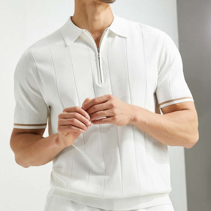 Chomba Salerno Knit para hombre en blanco con textura a rayas y detalles de contraste en mangas, ideal tanto formal como informal.