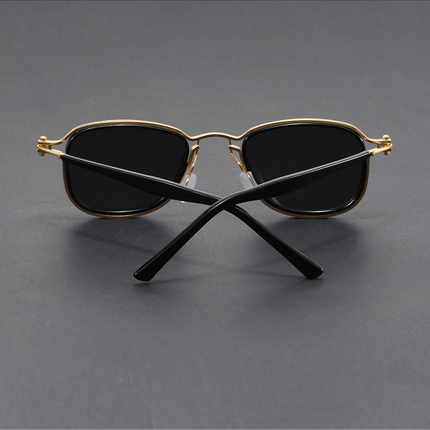 Gafas de sol Kravitz Square unisex con armazón metálico grueso y lentes cuadrados, diseño retro-moderno, protección UV400.