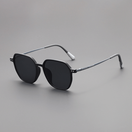 Alt Tag: Gafas de sol hombre Tom Anderson de acetato mate, diseño cuadrado con protección UV400, estilo moderno y refinado.