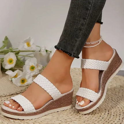 Stylish white Sandalia Easy Step Mujer with wedge heel, open-toe design, perfect for summer comfort and fashion.