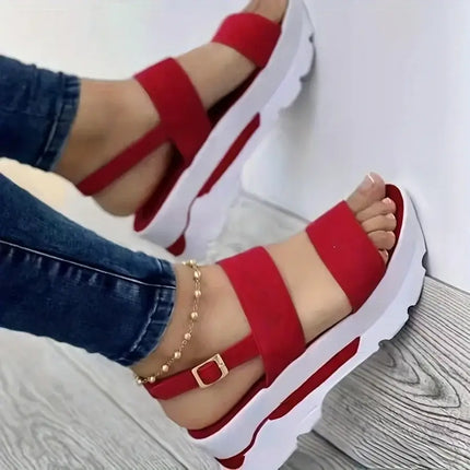 Red Sandalia Hebilla Zen with adjustable buckle and lightweight wedge, perfect for casual outings, 3 cm-5 cm heel height.