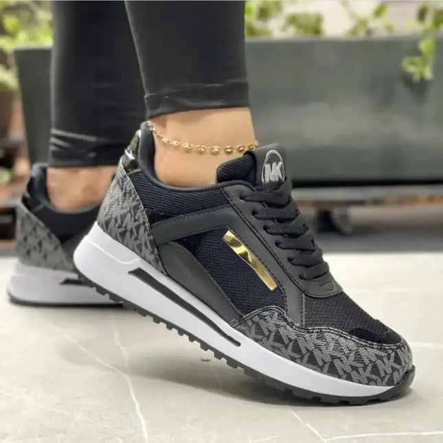 Zapatillas mujer en promoción Ivory Glow, estilo urbano y elegante con detalles metálicos, compre 1 llevate 2.