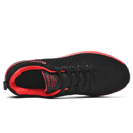 Zapatillas deportivas hombre Raptor color negro y rojo, vista superior detallada, mostrando diseño de potencia y agarre deportivo.