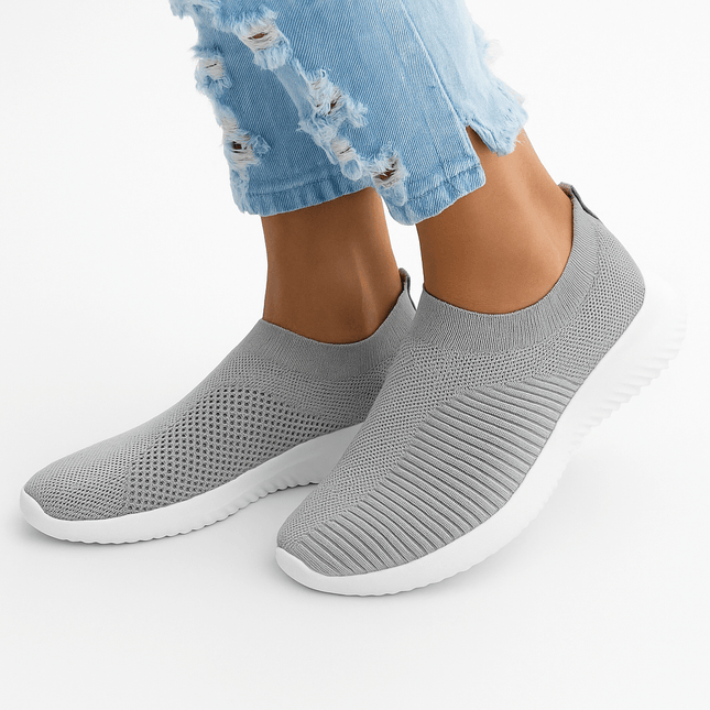 Zapatillas Jade mujer en gris, promoción compre 1 y llevate 2 gratis, con suela anatómica y plantilla de gel ultra confort.