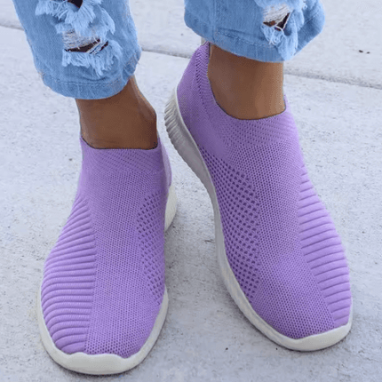 Zapatillas Jade color lila para mujer en promoción "Compre 1 Lleve 2", ideal para regalar con suela anatómica y plantilla confort gel.