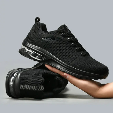 Zapatillas deportivas hombre negras, resistentes y livianas, ideales para running y deporte. Talla y medida disponible en descripciones.