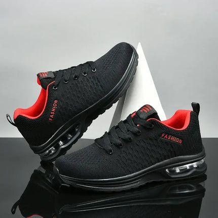 Zapatillas running hombre negras y rojas, resistentes y livianas, estilo moderno. Zapatillas deportivas hombre ideales para entrenar.