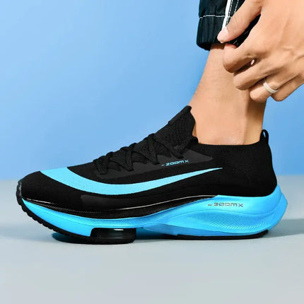 Zapatillas Running Ultralivianas 2025 con amortiguación profesional en negro y azul, ideales para deportistas hombres.