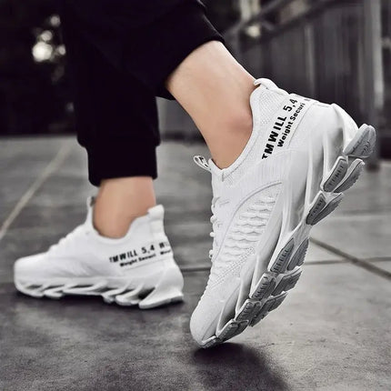 Zapatillas ShockAir Hombre blancas, ideales para deporte y confort diario, vistas de perfil sobre una superficie urbana.