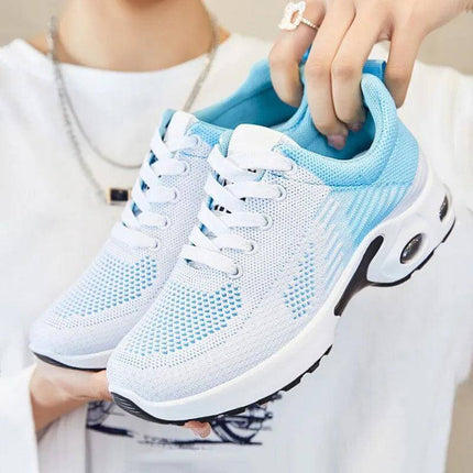 Zapatillas transpirables de verano para correr con diseño ergonómico, suela antiimpacto, en color blanco y azul claro, oferta 20% hoy.