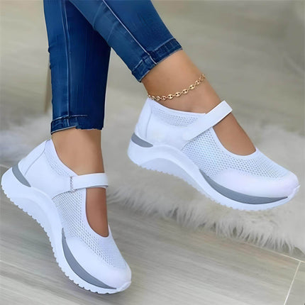 Zapatillas Zenithi Activa Plus para mujer, blancas, estilo moderno y confort. En oferta: compre 1 llevate 2. Perfectas para uso diario.