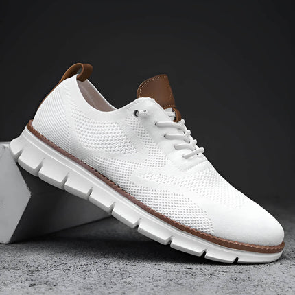 Zapato casual europeo para hombre en blanco con detalles de cuero marrón, estilo y comodidad inigualable, zapatos casuales hombre.