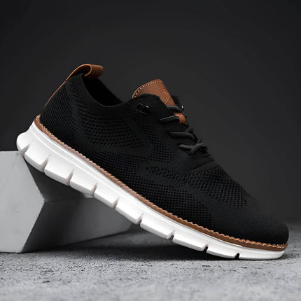 Zapato Casual Europa negro para hombre, elegancia europea con comodidad y detalles en cuero, ideal para el uso diario.