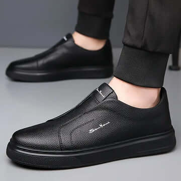 Zapato clásico moderno de cuero genuino para hombre, combinando elegancia y confort, ideal para el estilo casual masculino diario.
