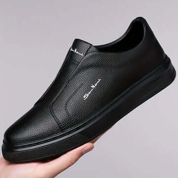 Zapato Clásico Moderno de cuero genuino en color negro, elegante y cómodo para el hombre moderno, ideal para el uso diario.