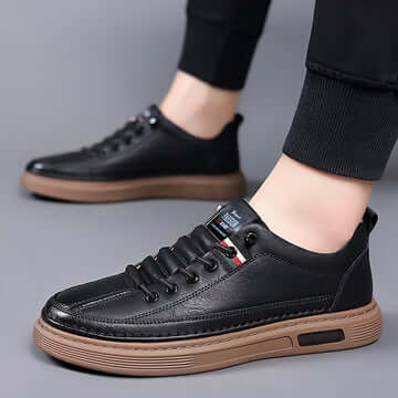 Zapato de cuero auténtico para hombre, casual y elegante, ideal para moda urbana en Argentina. Zapatos casuales hombre.