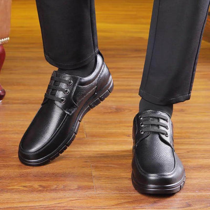 Zapatos de cuero genuino para hombre, casual y cómodo. Estilo diario y elegante. Ideal para el uso cotidiano. Zapatos Casuales Hombre.