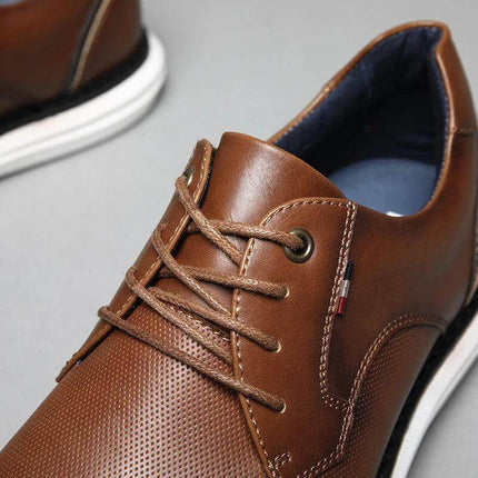 Zapato casual hombre ZENITHI marrón con cordones, diseño elegante y moderno. Ideal para moda masculina sofisticada.