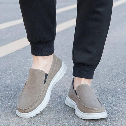 Zapatos de lona casuales para hombre, talle argentino, cómodos para caminar, ideales para uso diario en calles urbanas.