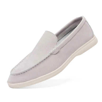 Zapato casual sin cordones para hombre, diseño cómodo, ideal para vestir diario. Perfecto para estilo informal y moderno.